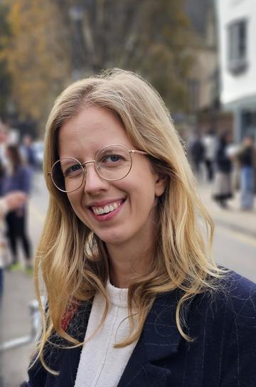naomi marshall photo